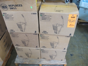LOT TO INCLUDE:(10) MOP BUCKETS (25) WRINGERS. LOADING & HANDLING FEE $30-4120